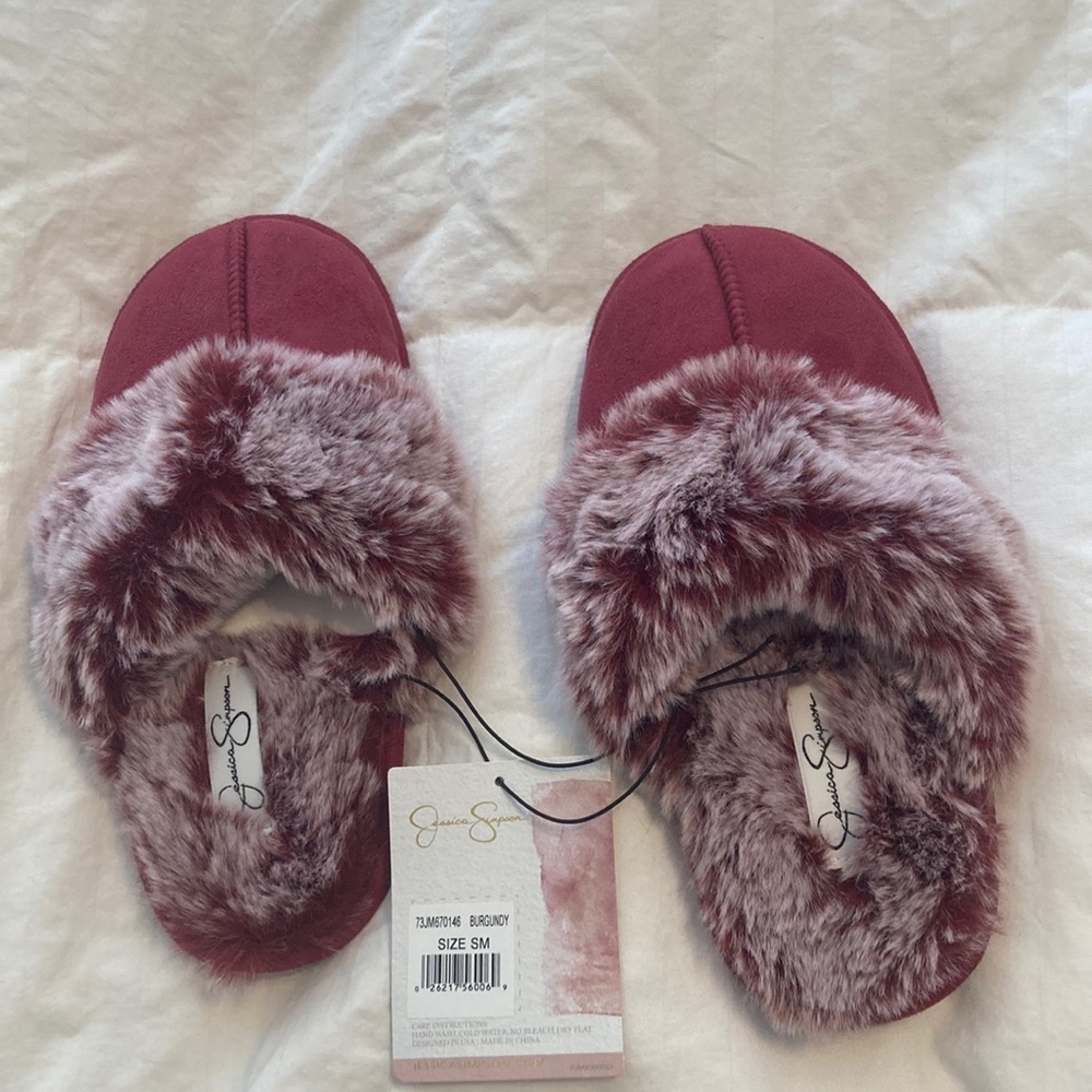 Jessica Simpson Plush Slippers